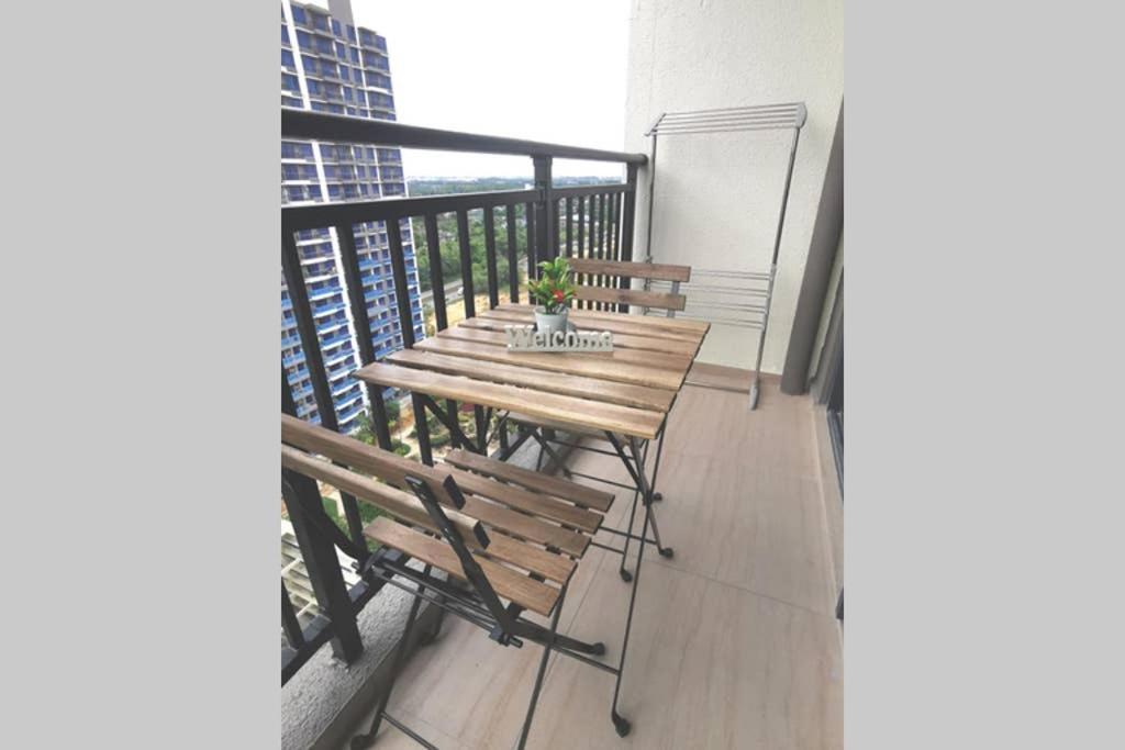 Cozy Blue N Relaxing Ocean Sweet Home@Central Park Johor Bahru Exterior foto